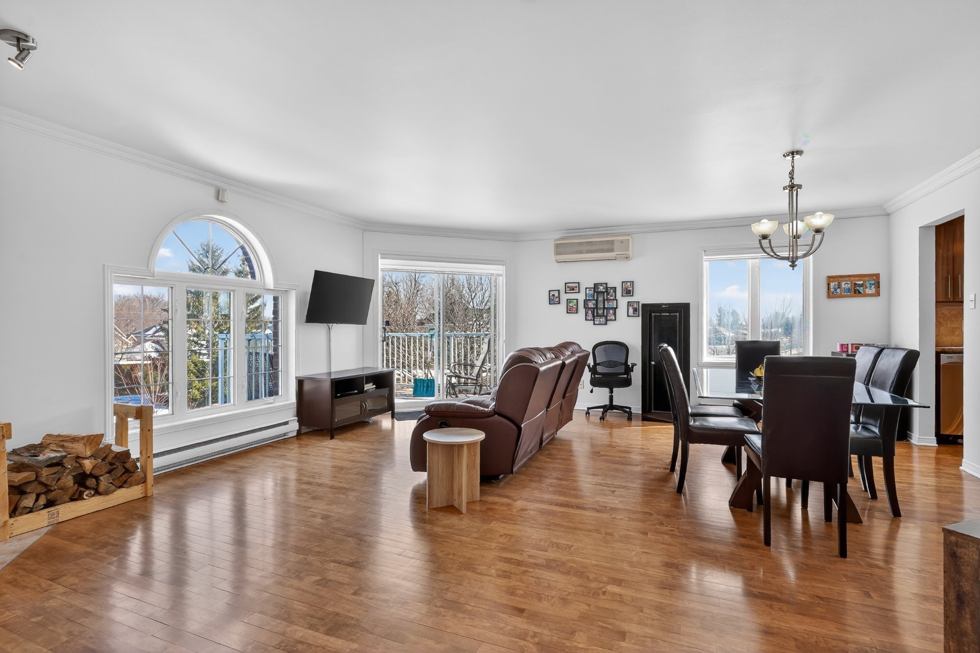









560


20e Avenue

, 5,
Deux-Montagnes,




QC
J7R7E9

