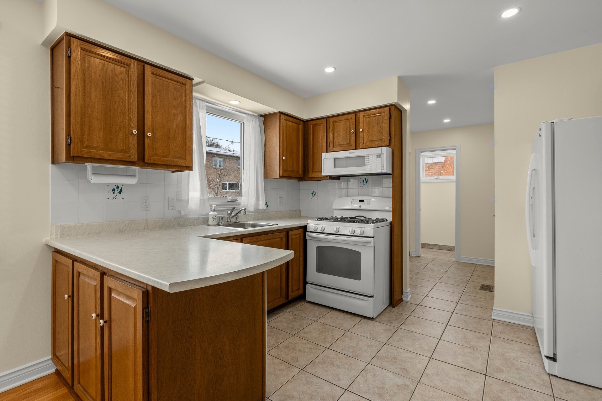 









18


Rue Timberlea-Trail

,
Kirkland,




QC
H9J2X9

