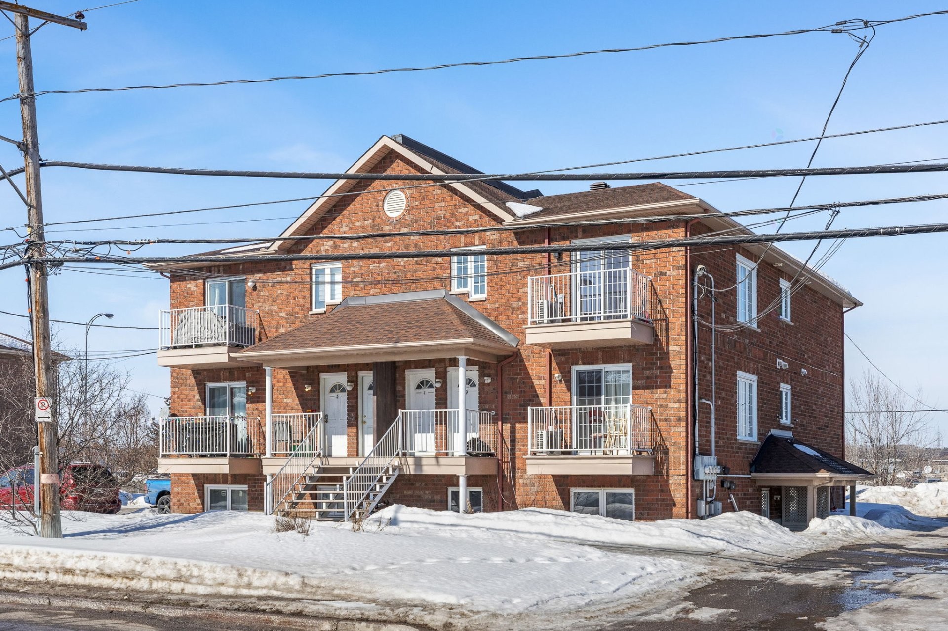 









1229


Boul. St-René O.

,
Gatineau (Gatineau),




QC
J8T6J1

