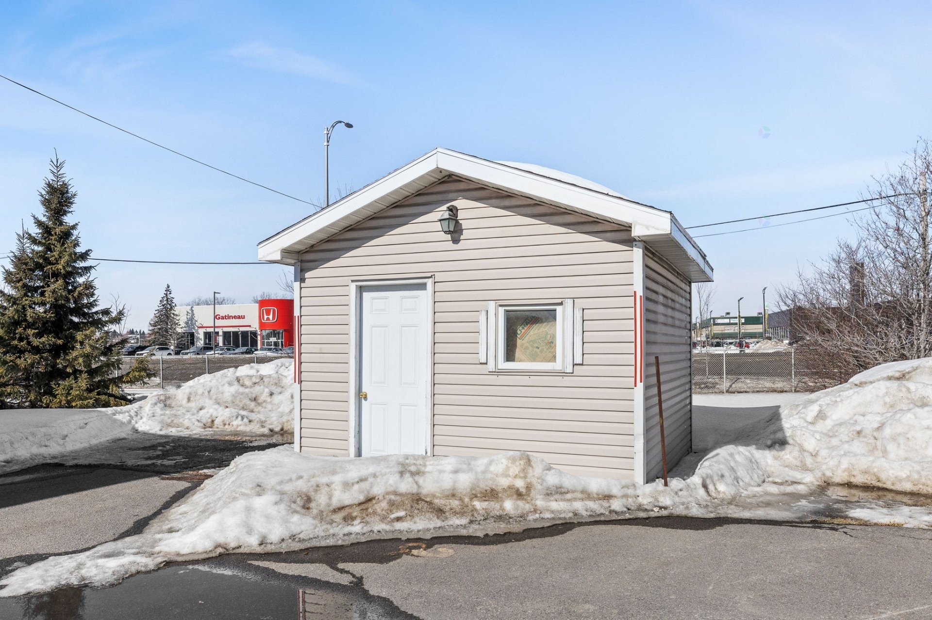 









1229


Boul. St-René O.

,
Gatineau (Gatineau),




QC
J8T6J1

