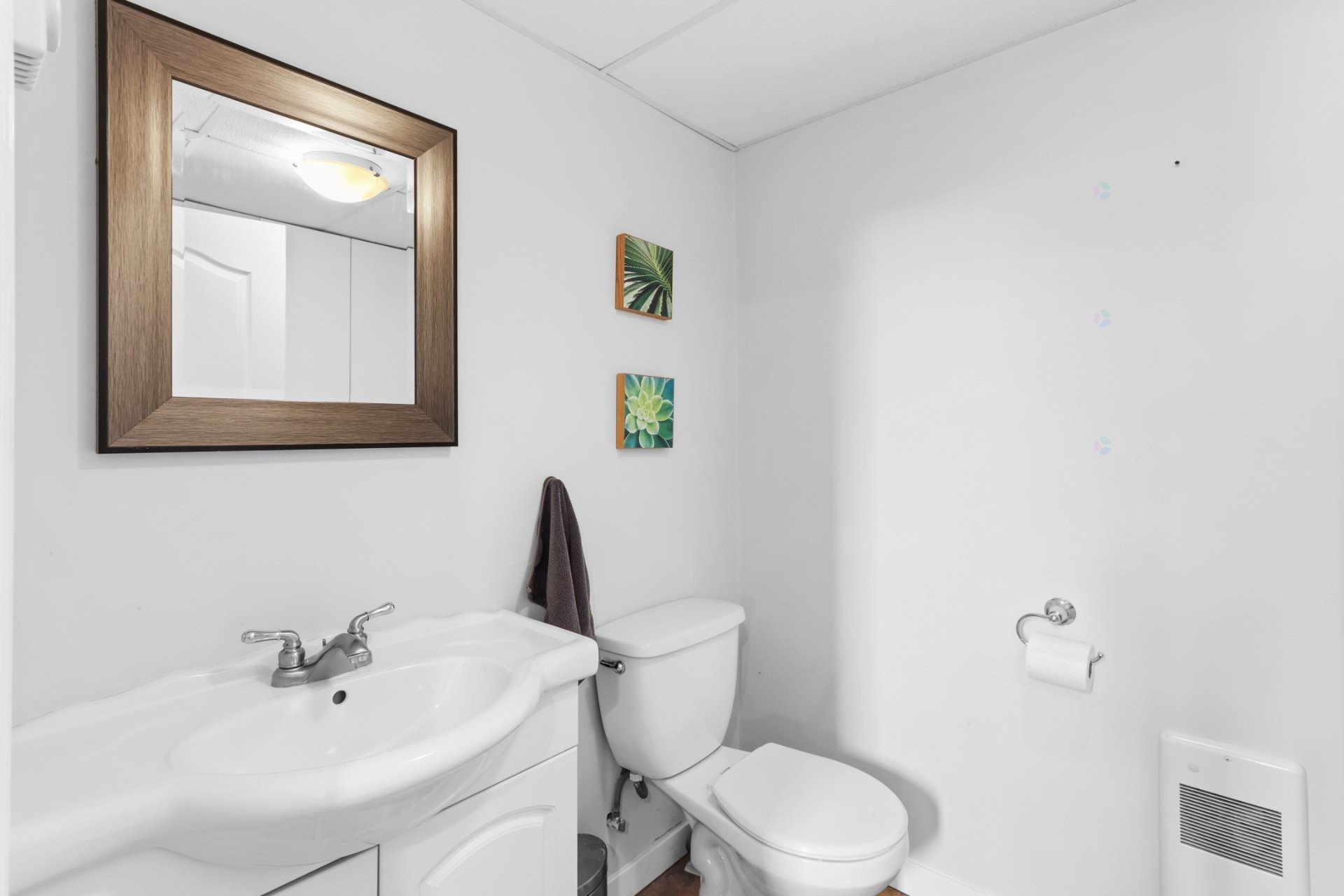 









2


Rue des Jacinthes

,
Salaberry-de-Valleyfield,




QC
J6S6V2

