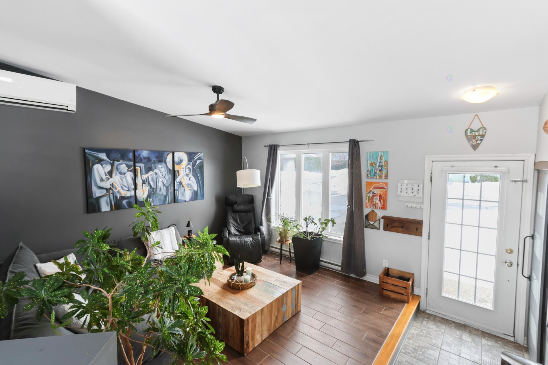 









2


Rue des Jacinthes

,
Salaberry-de-Valleyfield,




QC
J6S6V2

