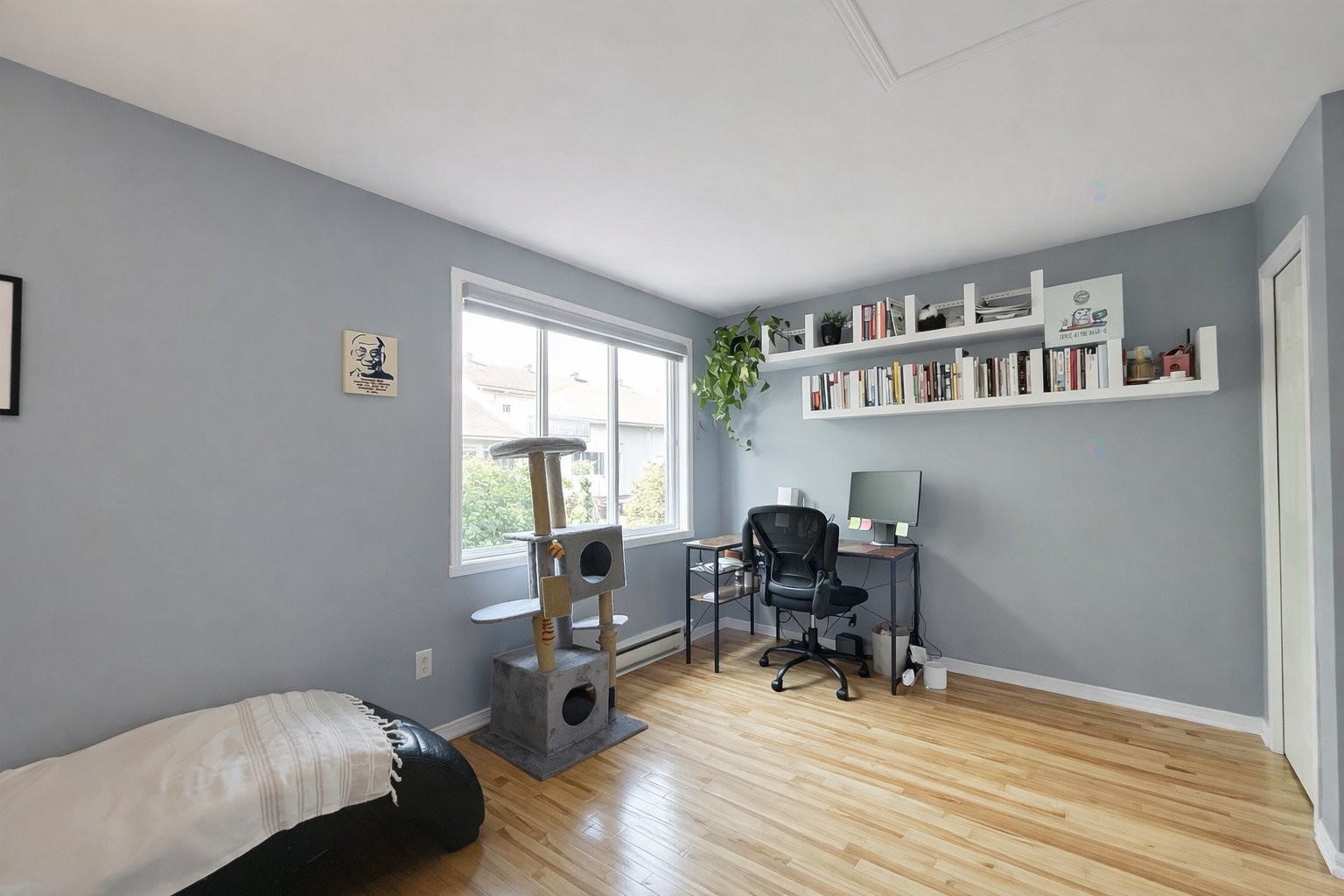 









2462


Av. Bennett

,
Montréal (Mercier/Hochelaga-Maisonneuve),




QC
H1V3S4

