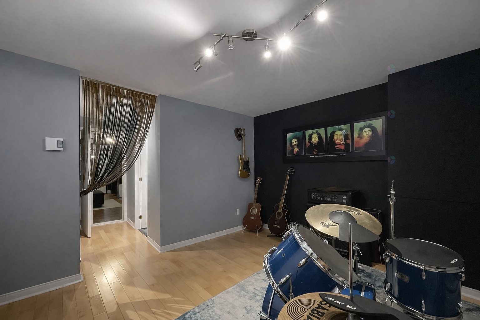 









2462


Av. Bennett

,
Montréal (Mercier/Hochelaga-Maisonneuve),




QC
H1V3S4

