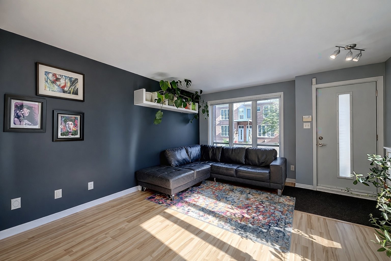 









2462


Av. Bennett

,
Montréal (Mercier/Hochelaga-Maisonneuve),




QC
H1V3S4

