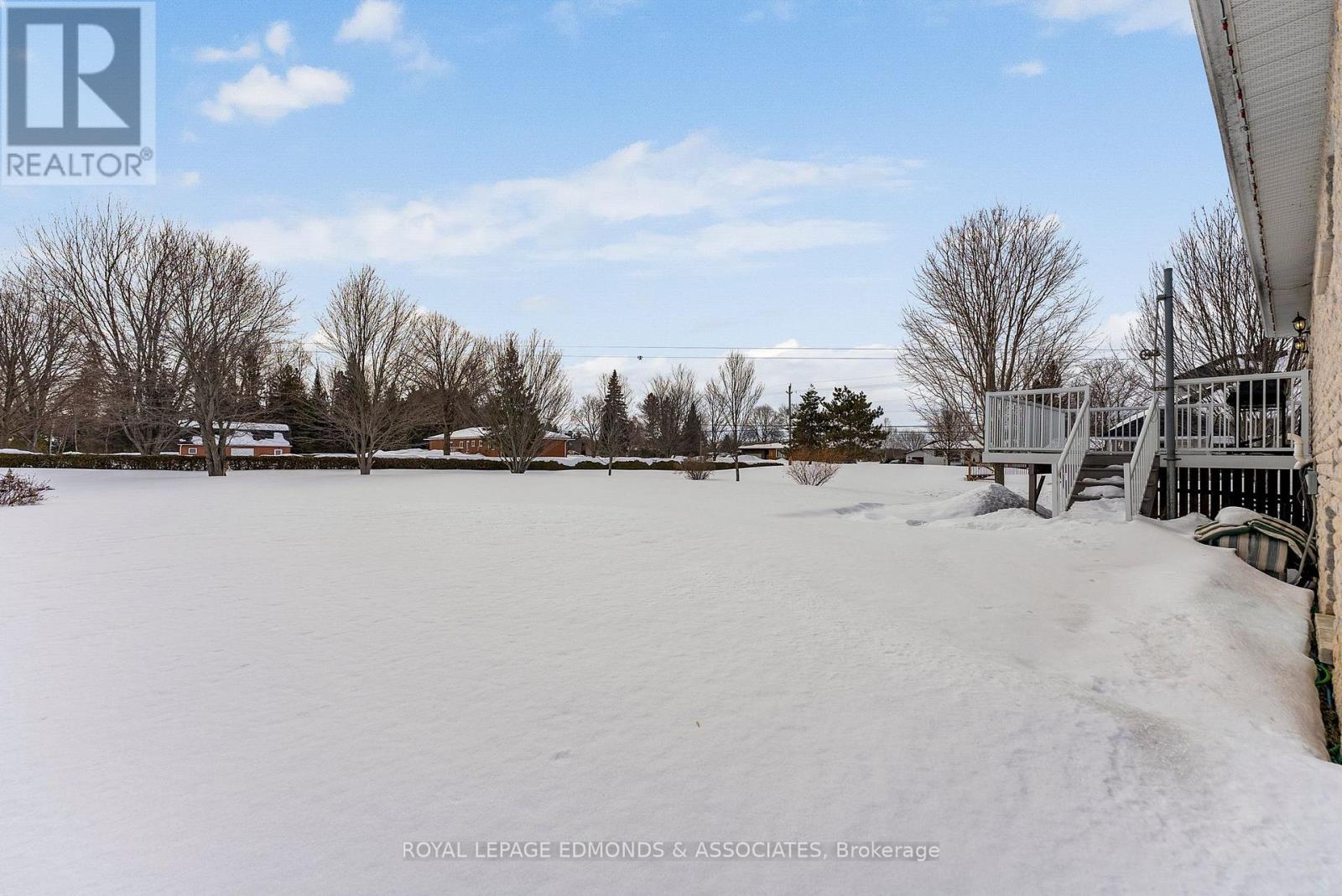 












89 RIVERCREST DR. DRIVE

,
Laurentian Valley,




Ontario
K8A6W4

