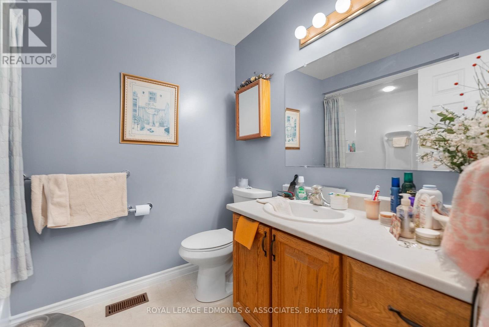 












89 RIVERCREST DR. DRIVE

,
Laurentian Valley,




Ontario
K8A6W4

