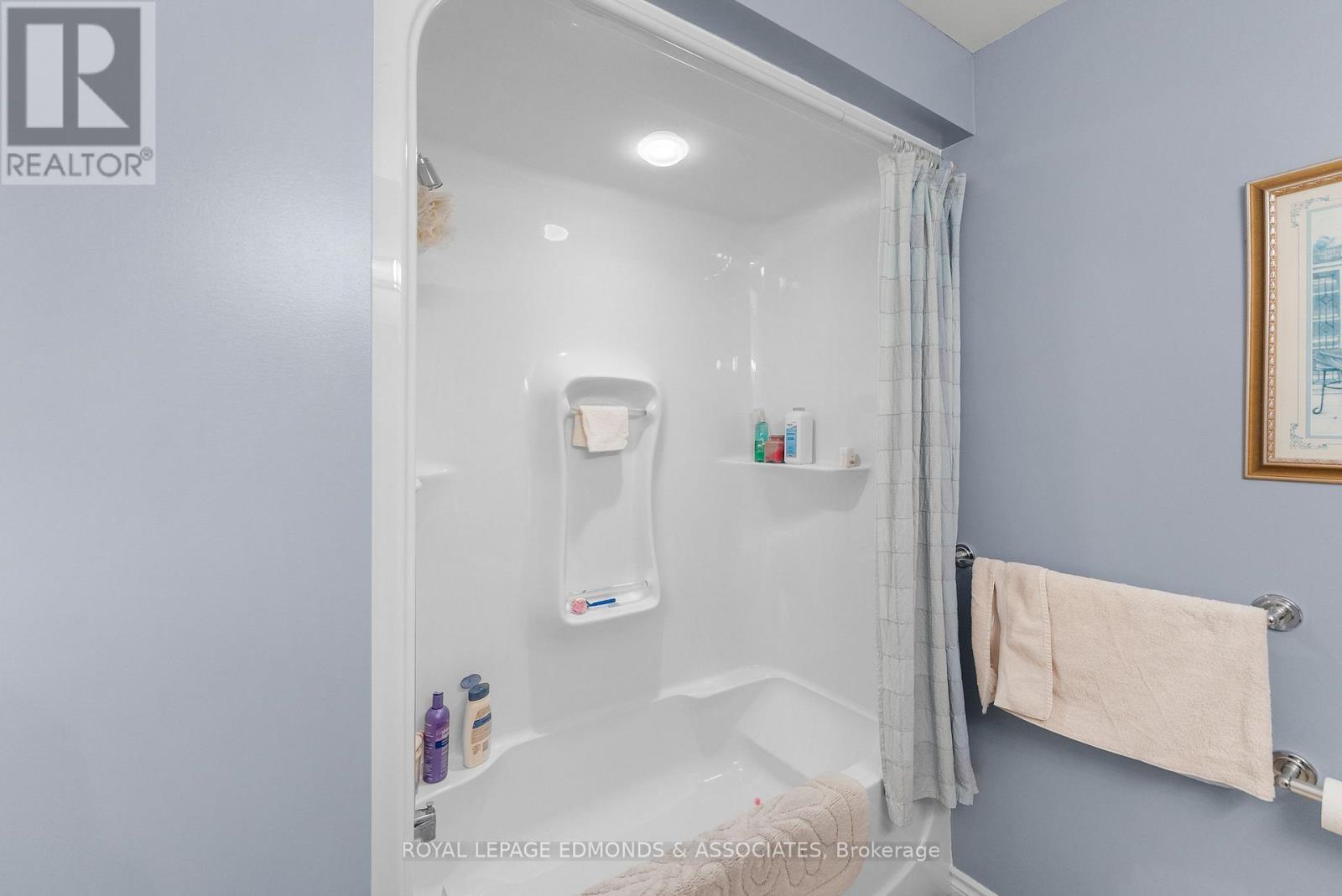 












89 RIVERCREST DR. DRIVE

,
Laurentian Valley,




Ontario
K8A6W4

