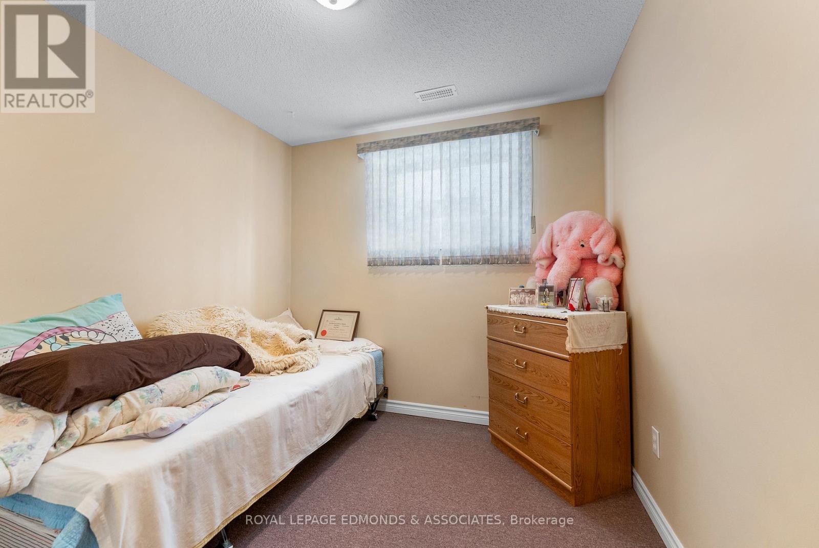 












89 RIVERCREST DR. DRIVE

,
Laurentian Valley,




Ontario
K8A6W4

