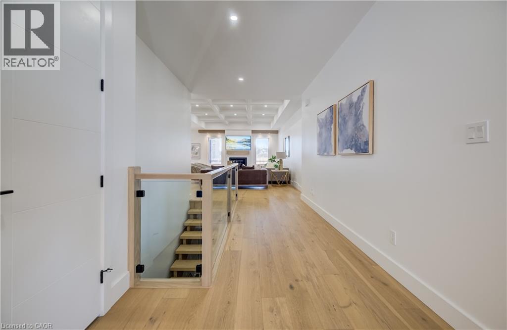 












311 ORR Street

,
Stratford,




Ontario
N5A0J7

