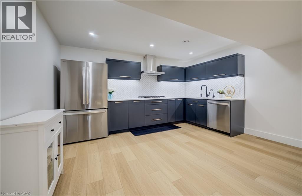 












311 ORR Street

,
Stratford,




Ontario
N5A0J7

