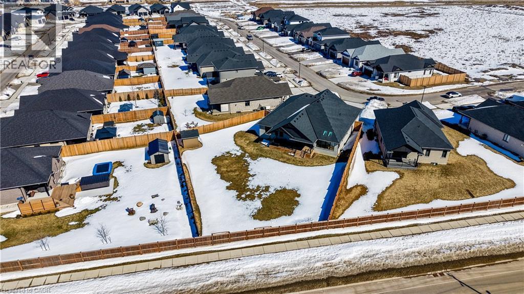 












311 ORR Street

,
Stratford,




Ontario
N5A0J7

