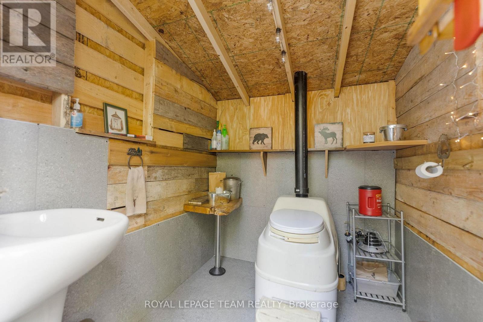 












00 (31253) HIGHWAY 41 HIGHWAY

,
Bonnechere Valley,







Ontario
K0J1T0

