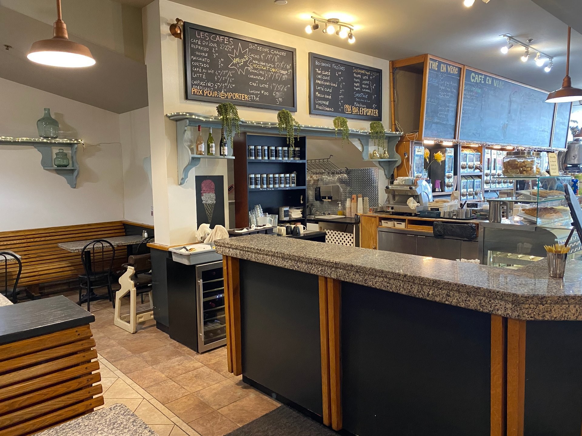 









5252


Ch. de la Côte-des-Neiges

,
Montréal (Côte-des-Neiges/Notre-Dame-de-Grâce),




QC
H3T1X8

