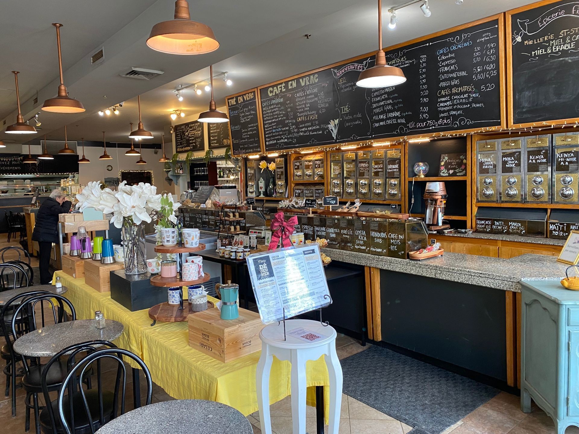 









5252


Ch. de la Côte-des-Neiges

,
Montréal (Côte-des-Neiges/Notre-Dame-de-Grâce),




QC
H3T1X8

