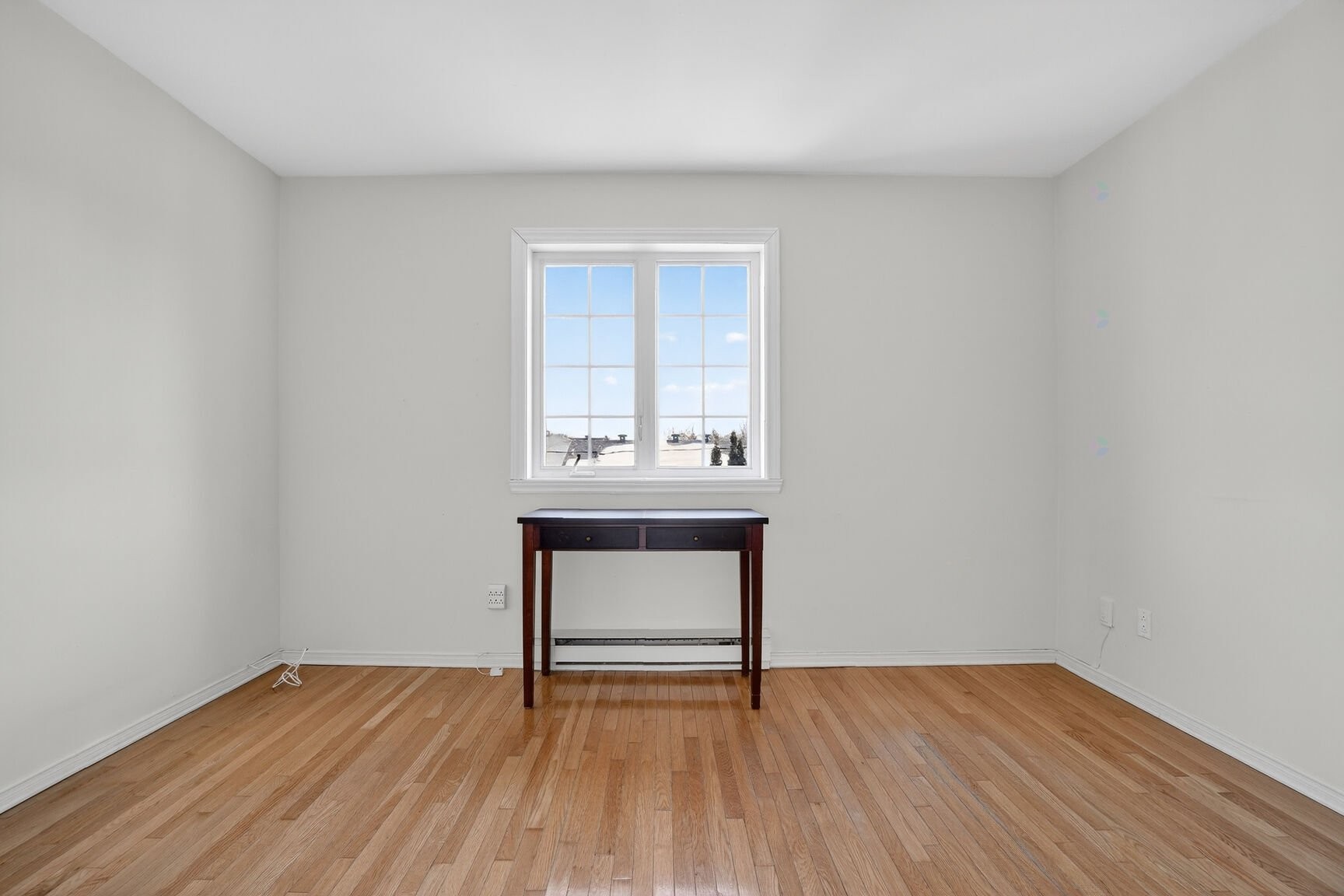 









176


Rue P.-É.-Borduas

,
Laval (Sainte-Rose),




QC
H7L5E7

