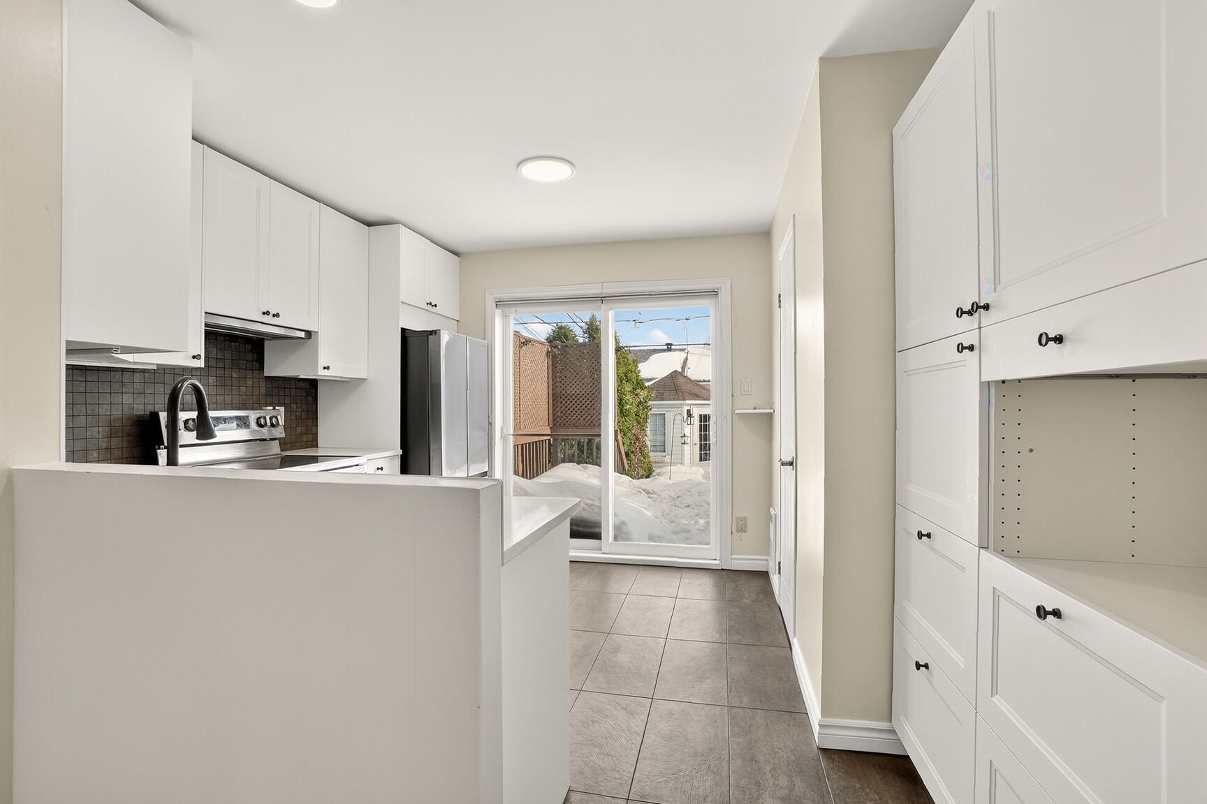 









176


Rue P.-É.-Borduas

,
Laval (Sainte-Rose),




QC
H7L5E7

