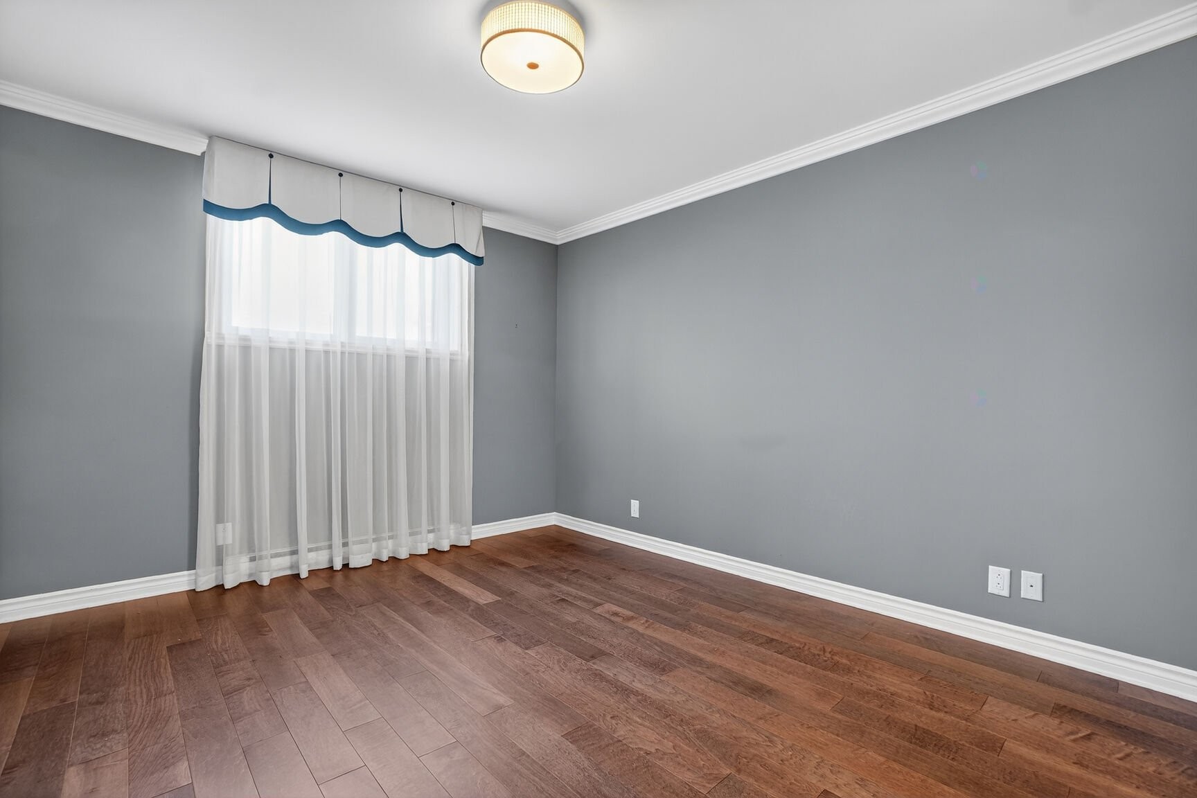 









180


Rue des Sittelles

, 1,
Châteauguay,




QC
J6K0J1

