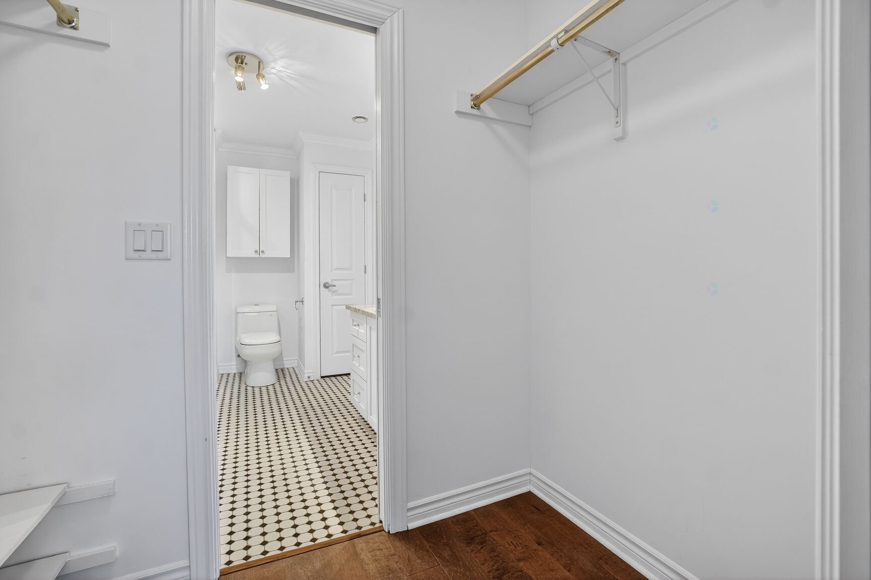 









180


Rue des Sittelles

, 1,
Châteauguay,




QC
J6K0J1

