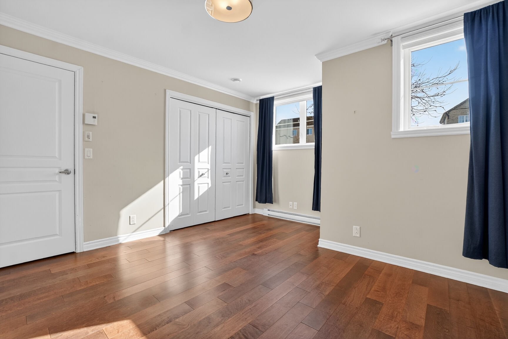 









180


Rue des Sittelles

, 1,
Châteauguay,




QC
J6K0J1

