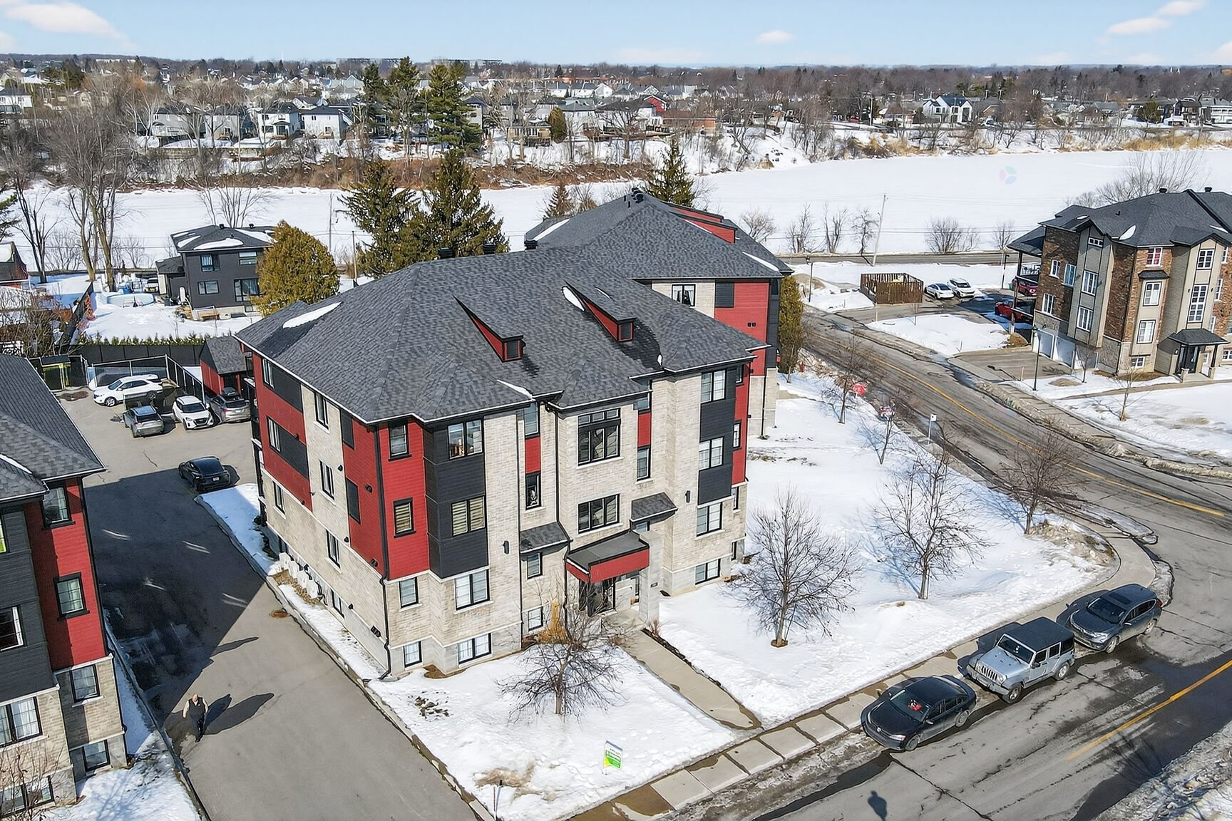 









180


Rue des Sittelles

, 1,
Châteauguay,




QC
J6K0J1

