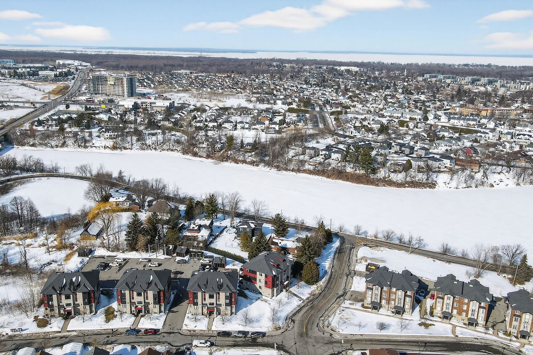 









180


Rue des Sittelles

, 1,
Châteauguay,




QC
J6K0J1

