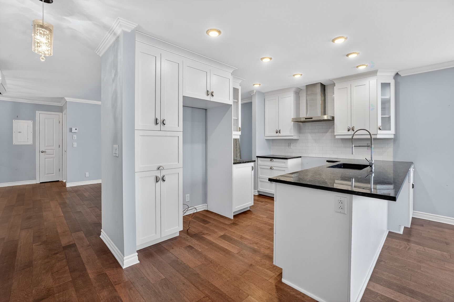 









180


Rue des Sittelles

, 1,
Châteauguay,




QC
J6K0J1

