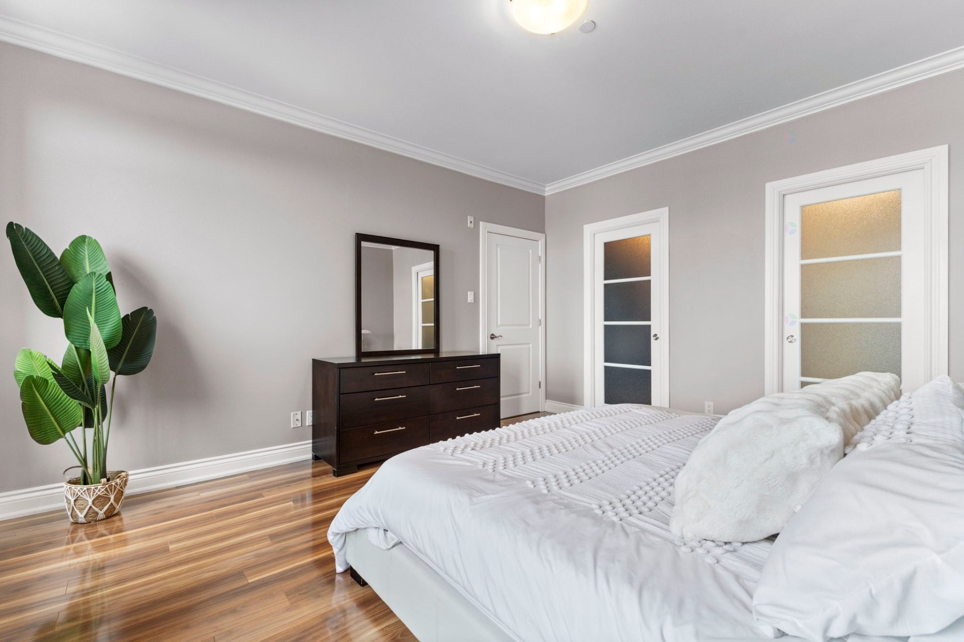 









224


Boul. Alexandre-Taché

, 303,
Gatineau (Hull),




QC
J9A0B8

