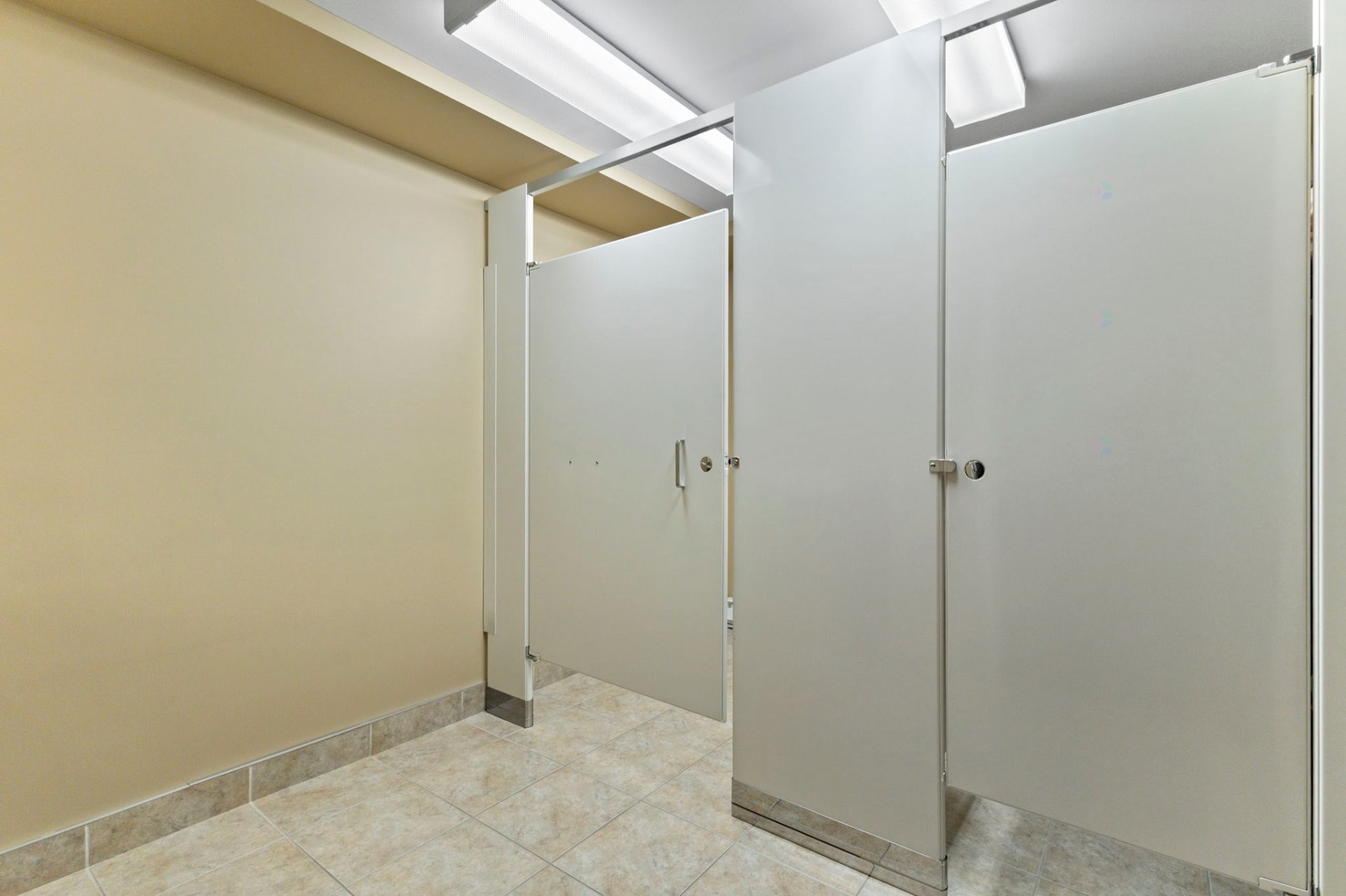 









224


Boul. Alexandre-Taché

, 303,
Gatineau (Hull),




QC
J9A0B8

