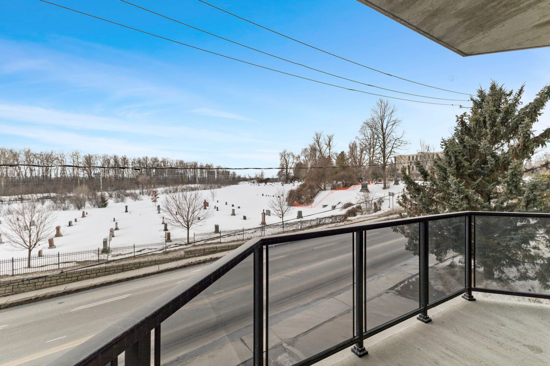 









224


Boul. Alexandre-Taché

, 303,
Gatineau (Hull),




QC
J9A0B8

