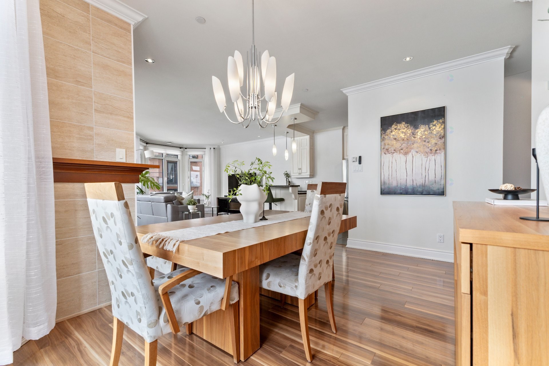 









224


Boul. Alexandre-Taché

, 303,
Gatineau (Hull),




QC
J9A0B8

