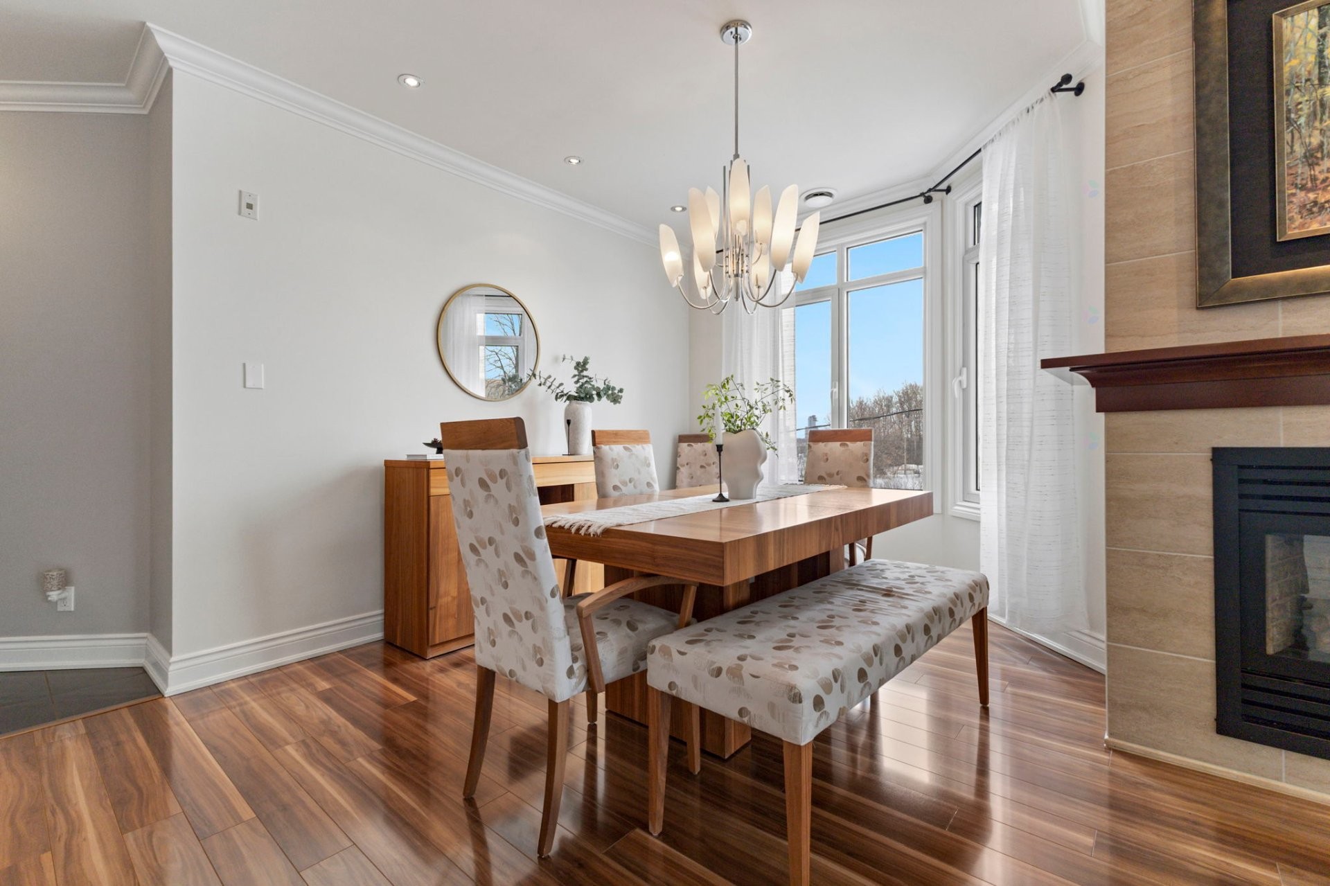 









224


Boul. Alexandre-Taché

, 303,
Gatineau (Hull),




QC
J9A0B8

