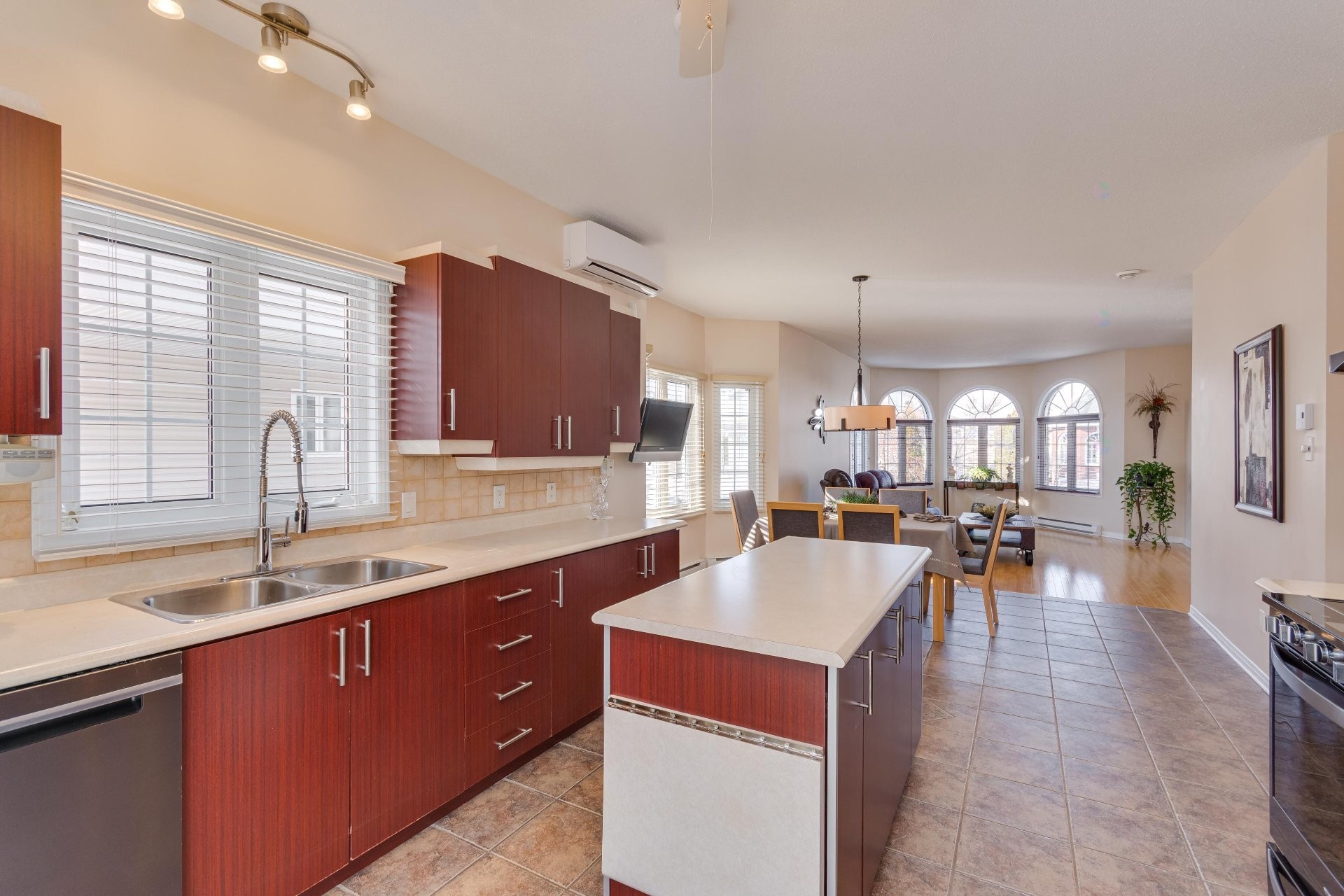 









145


Rue de Corbières

,
Gatineau (Masson-Angers),




QC
J8M2E6

