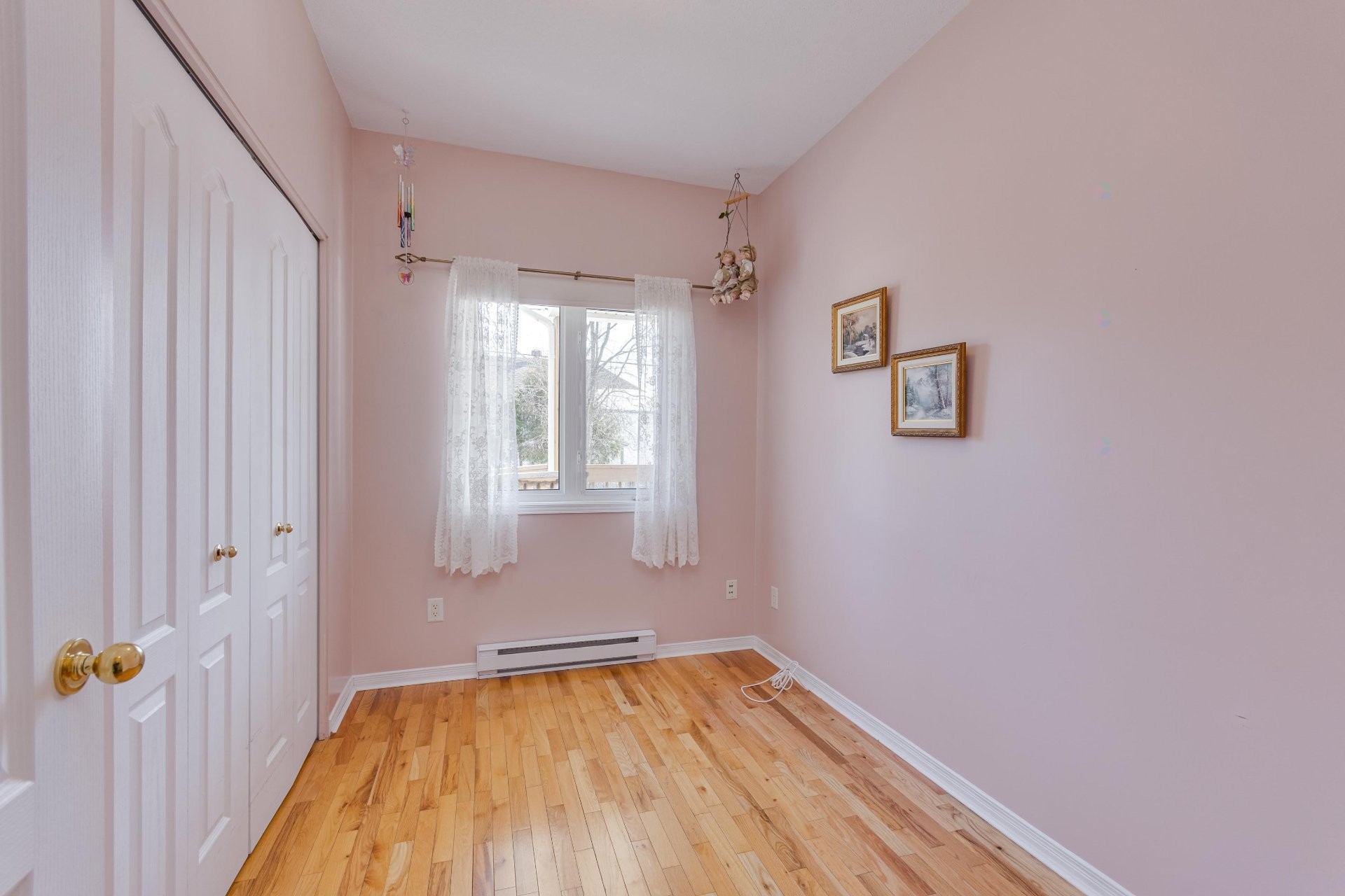 









145


Rue de Corbières

,
Gatineau (Masson-Angers),




QC
J8M2E6

