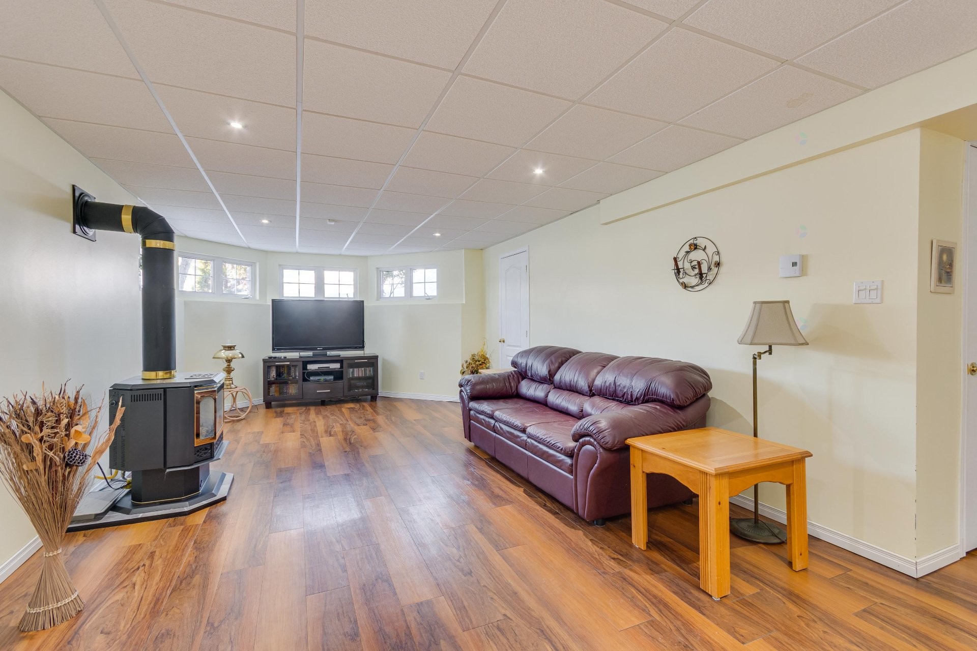 









145


Rue de Corbières

,
Gatineau (Masson-Angers),




QC
J8M2E6

