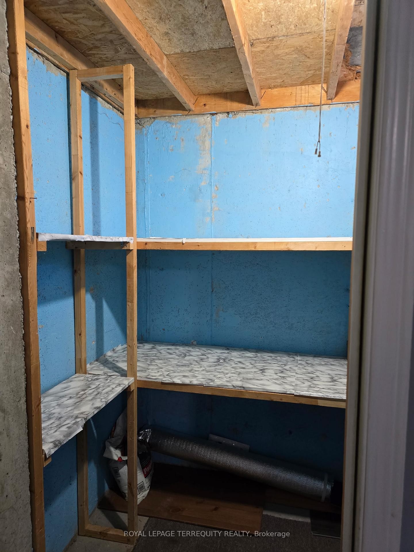 









7


Mulock

Avenue, BSMT,
Toronto,




ON
M6N 3C3

