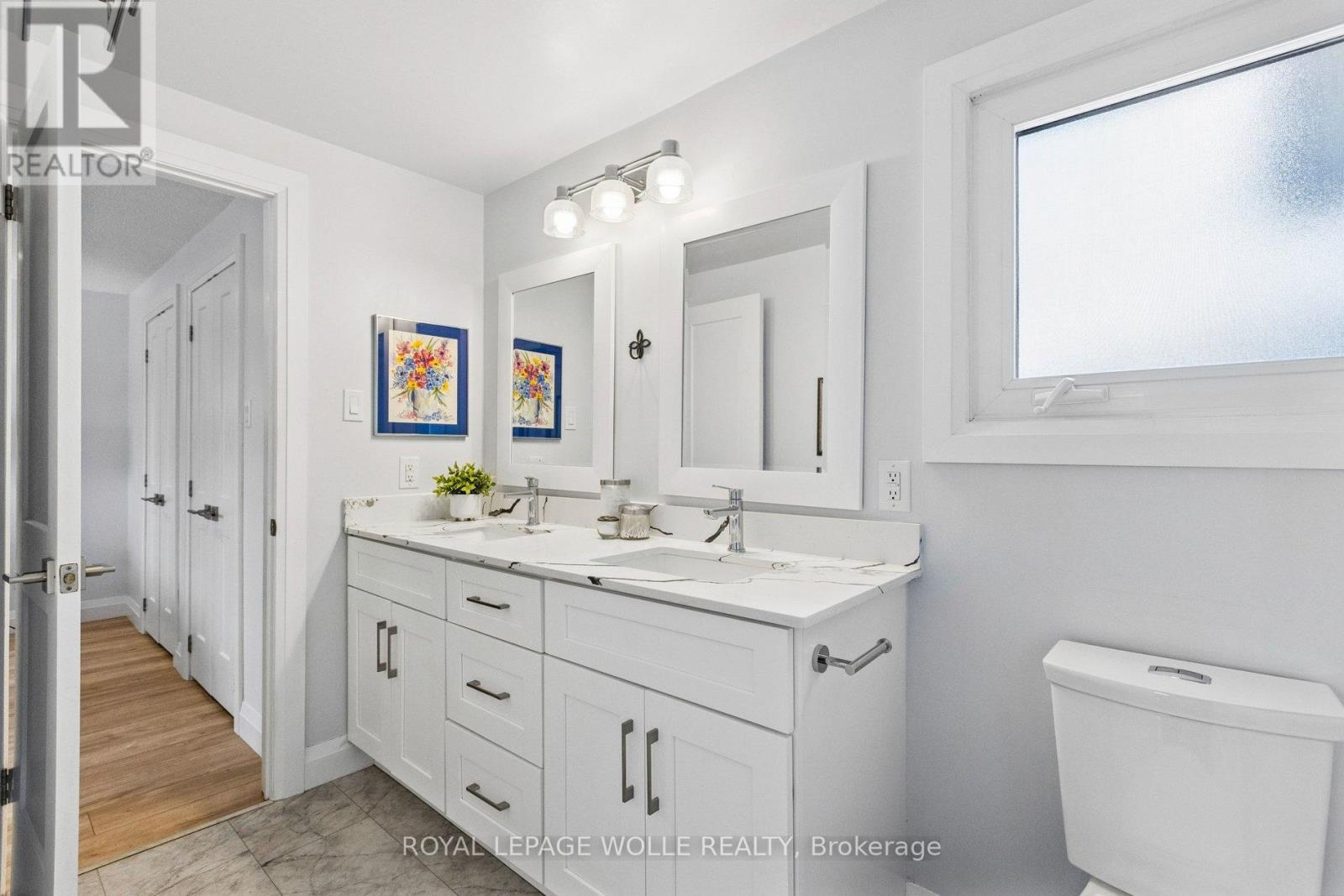 












31 CEDAR CREST STREET

,
Kitchener,




Ontario
N2N1Y4

