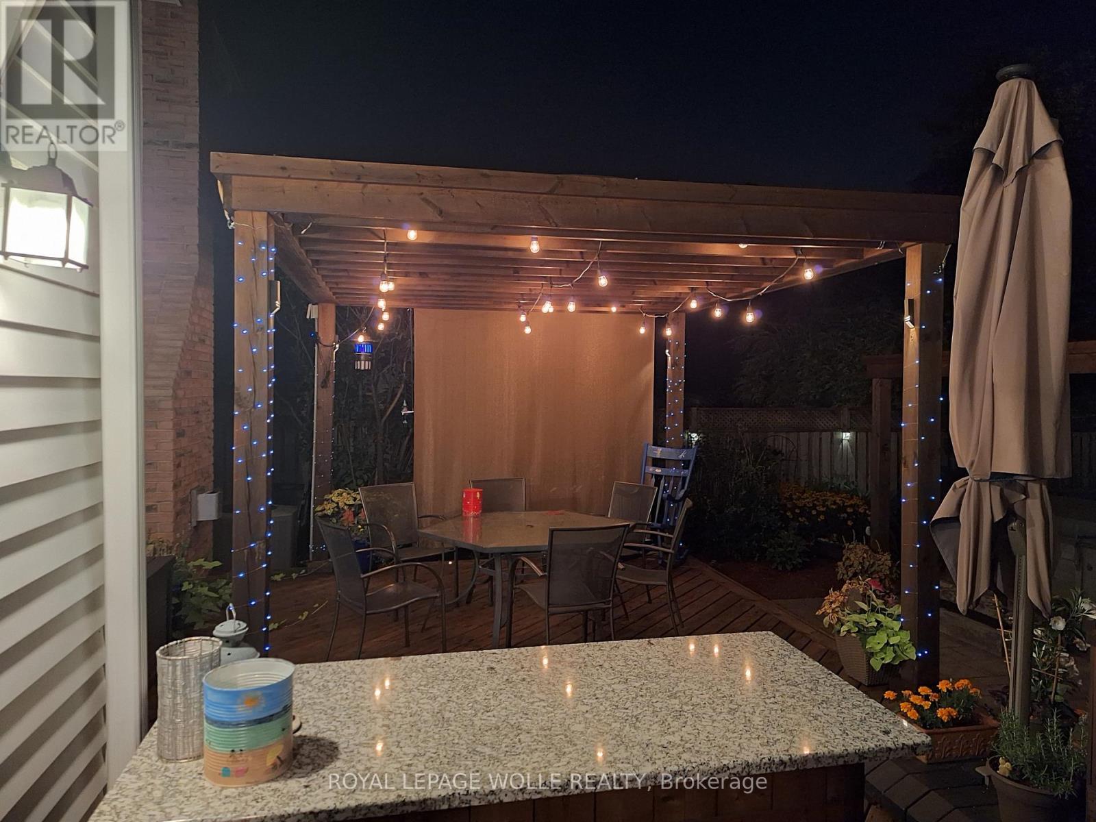 












31 CEDAR CREST STREET

,
Kitchener,




Ontario
N2N1Y4

