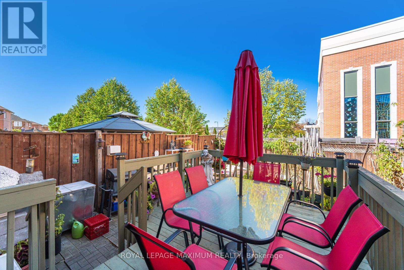 












85 RONAN CRESCENT

,
Vaughan,




Ontario
L4H2J6

