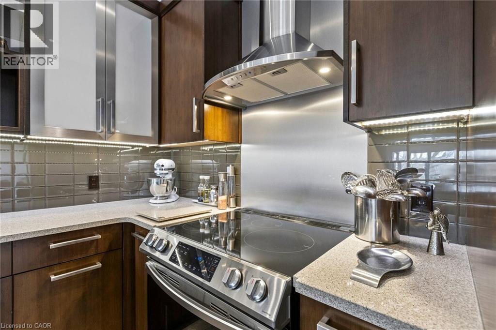 












31 CEDAR CREST Street

,
Kitchener,




Ontario
N2N1Y4

