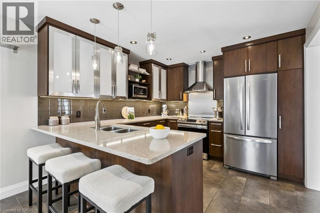 












31 CEDAR CREST Street

,
Kitchener,




Ontario
N2N1Y4

