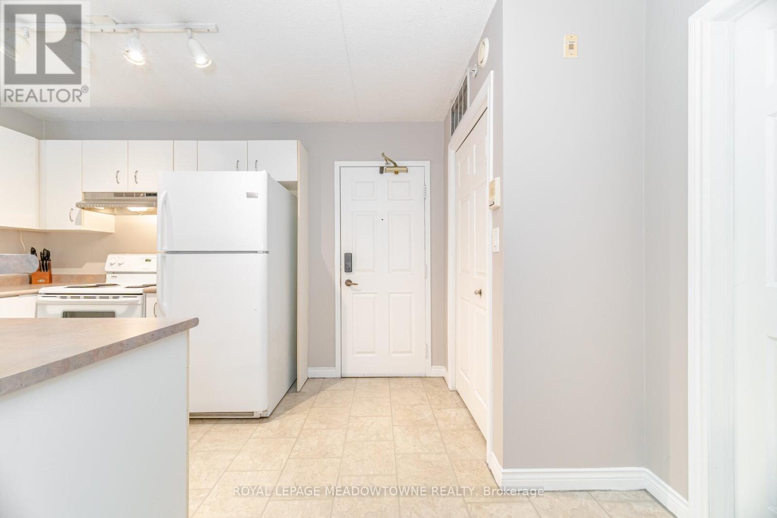 












#209 - 4005 KILMER DRIVE

,
Burlington,




Ontario
L7M4M2

