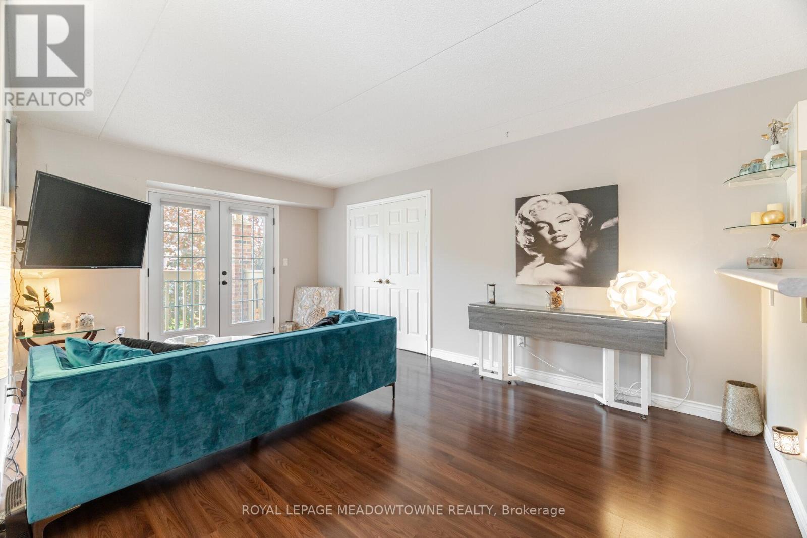 












#209 - 4005 KILMER DRIVE

,
Burlington,




Ontario
L7M4M2

