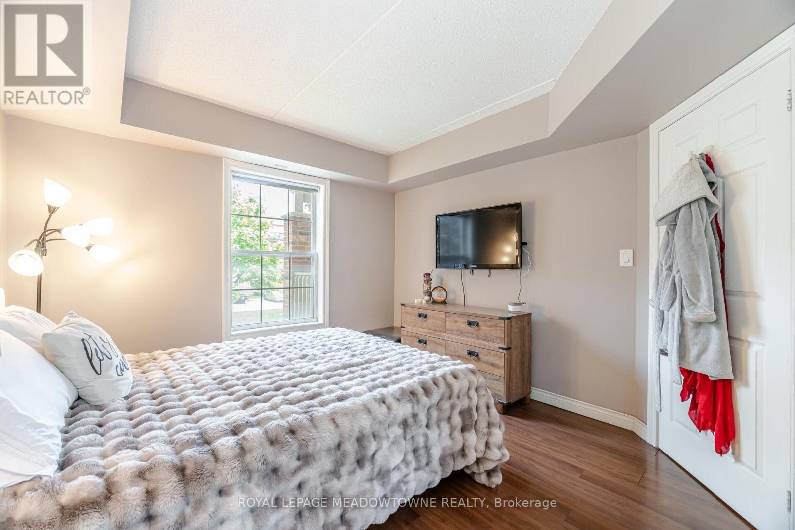 












#209 - 4005 KILMER DRIVE

,
Burlington,




Ontario
L7M4M2

