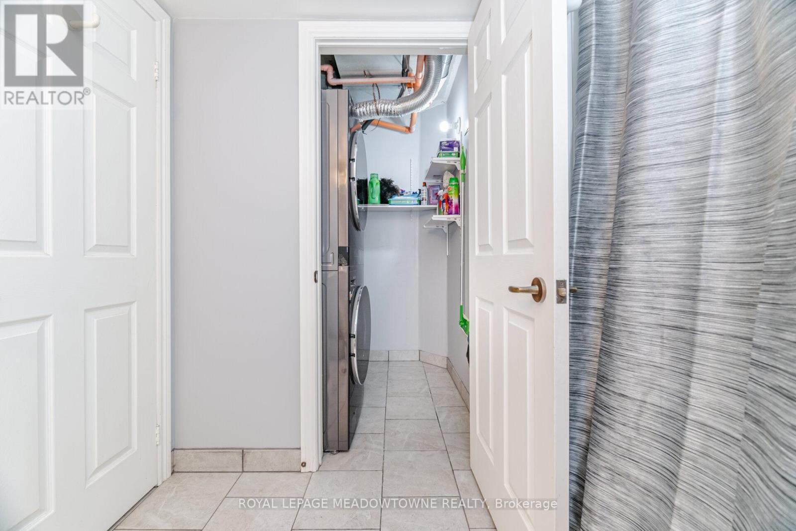 












#209 - 4005 KILMER DRIVE

,
Burlington,




Ontario
L7M4M2

