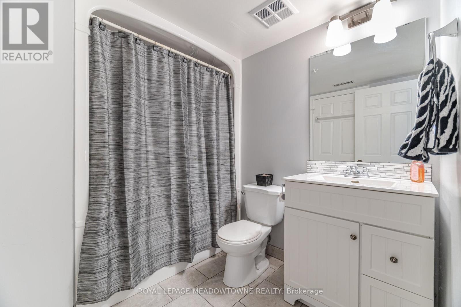 












#209 - 4005 KILMER DRIVE

,
Burlington,




Ontario
L7M4M2

