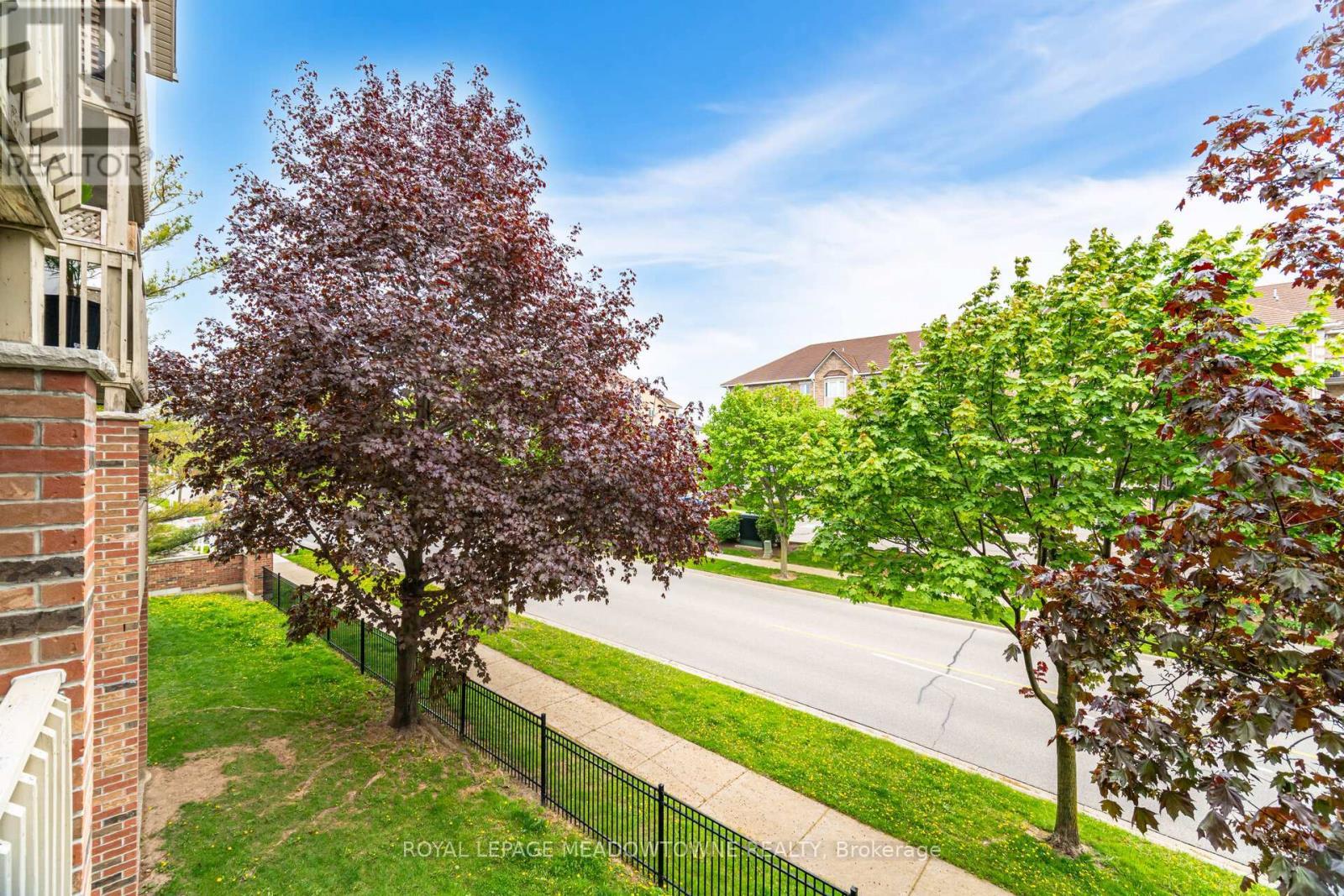 












#209 - 4005 KILMER DRIVE

,
Burlington,




Ontario
L7M4M2

