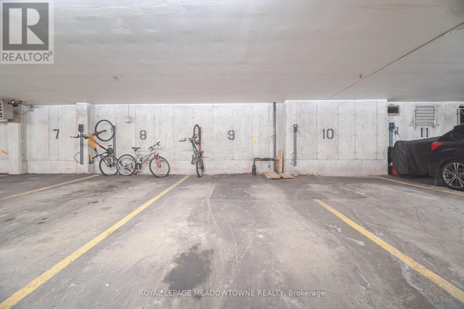 












#209 - 4005 KILMER DRIVE

,
Burlington,




Ontario
L7M4M2

