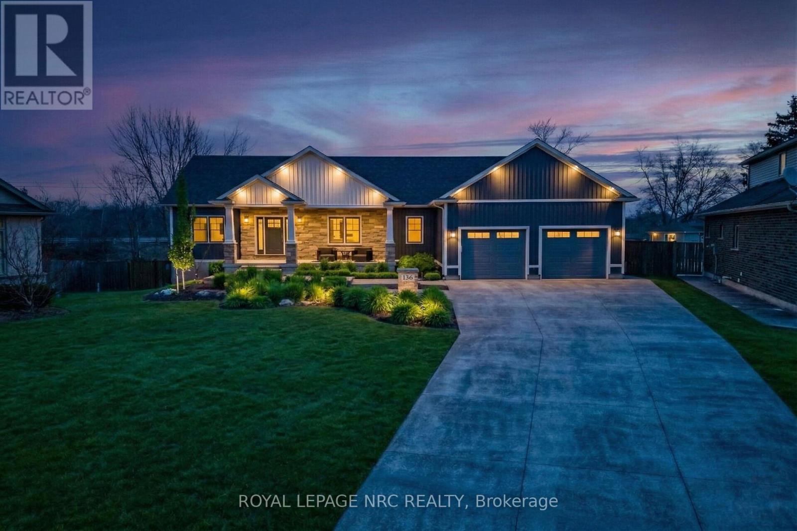 












166 MICHELLE COURT

,
Welland,




Ontario
L3C0A2

