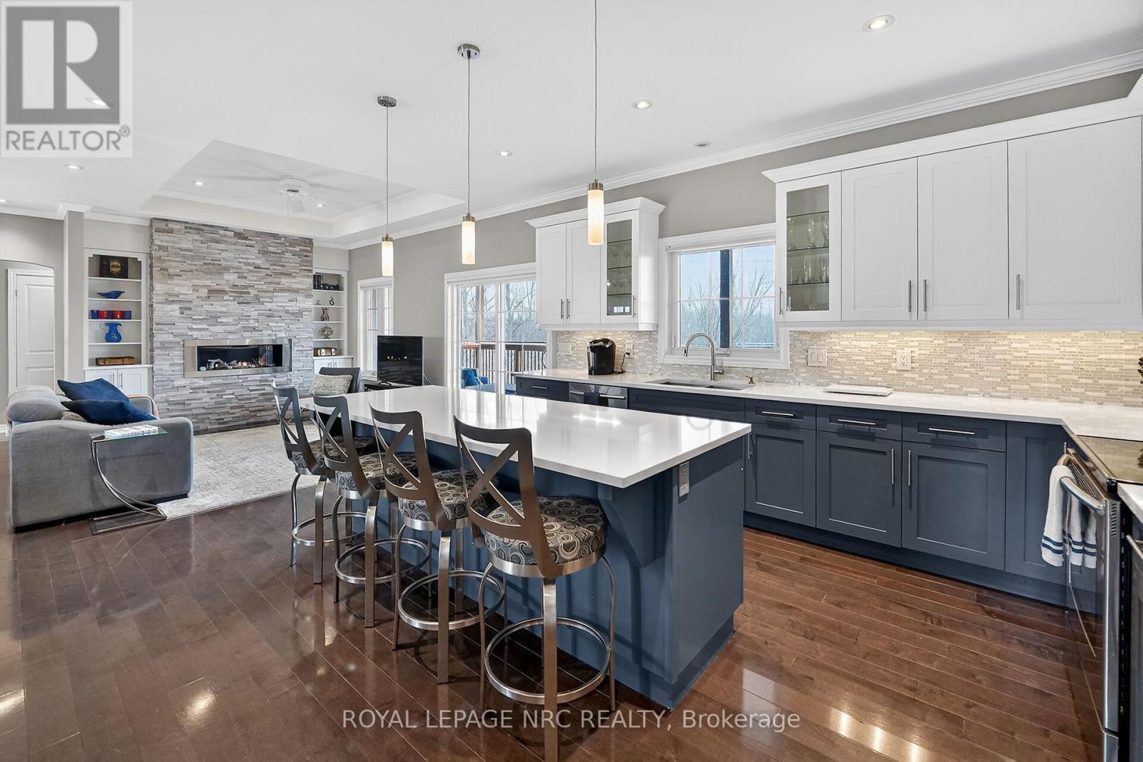 












166 MICHELLE COURT

,
Welland,




Ontario
L3C0A2

